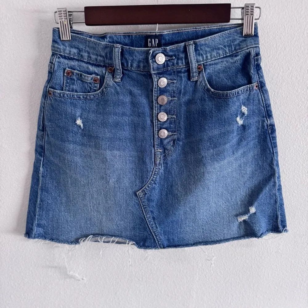 Gap Denim Mini Skirt Distressed Button Front Ridged Hem Pockets Size 0/25p